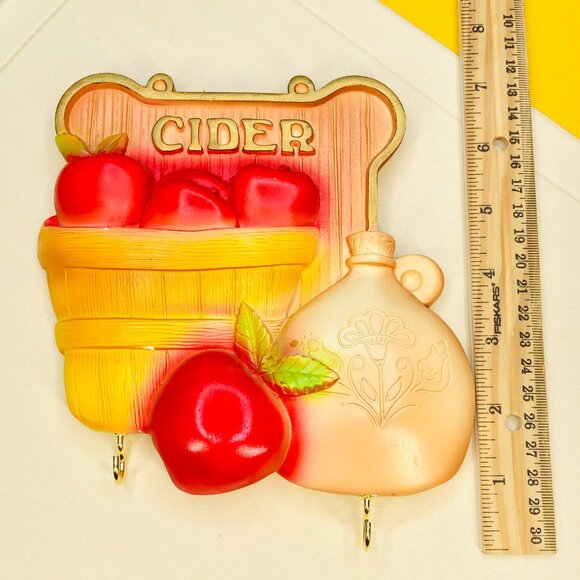Vintage 1983 Miller Studio CIDER Chalkware Wall Hanging Plaque with Hooks - Picture 9 of 10